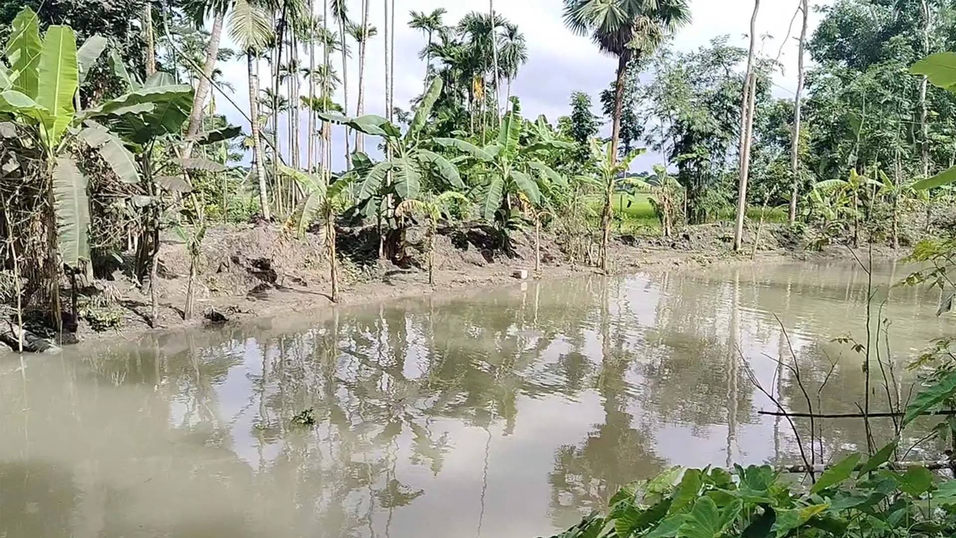 পোনাবালিয়ায় পাঁচ খাল পুনঃখননে স্বস্তিতে কয়েক হাজার কৃষক
